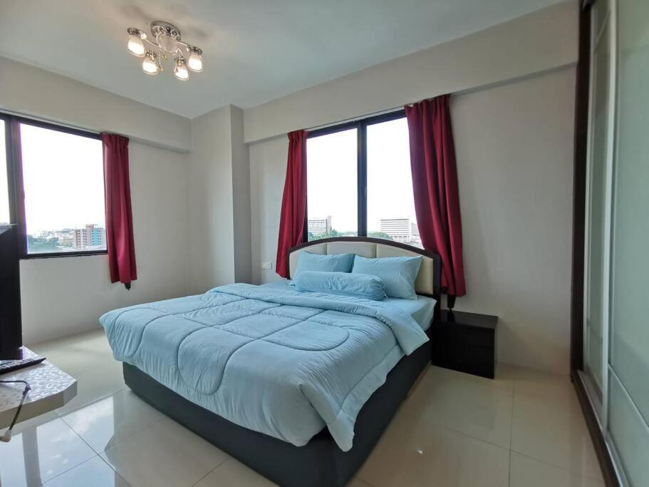 איפוה Glamorous At Kinta Riverfront Apartment מראה חיצוני תמונה