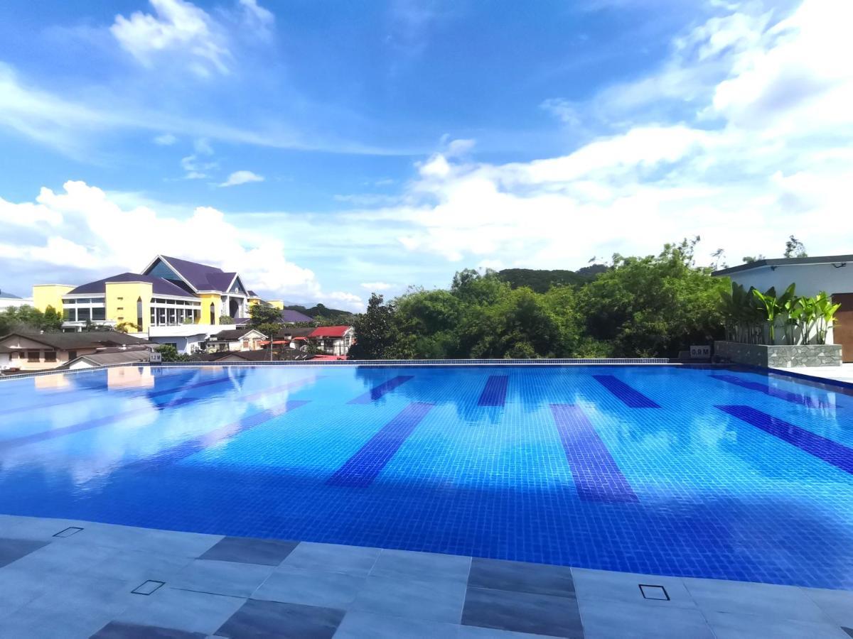 איפוה Glamorous At Kinta Riverfront Apartment מראה חיצוני תמונה